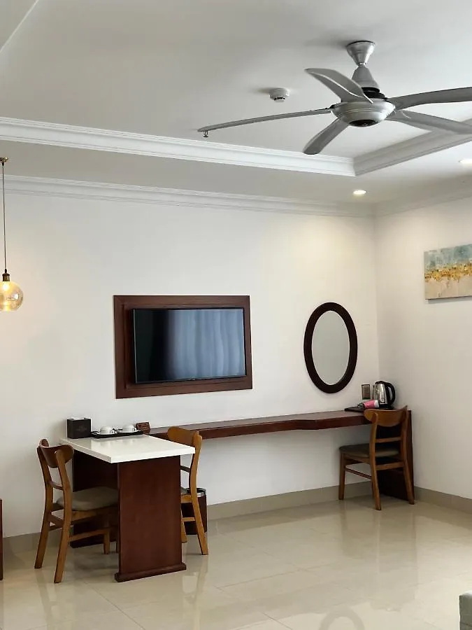 K Hotel Sauna And Massage Da Nang 3*,